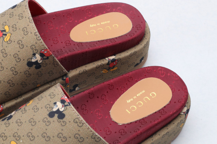 GUI SANDAL