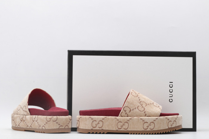 GUI SANDAL