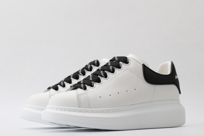ALEX MCQU SNEAKER