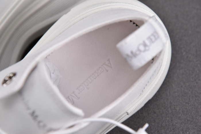 ALEX MCQU SNEAKER