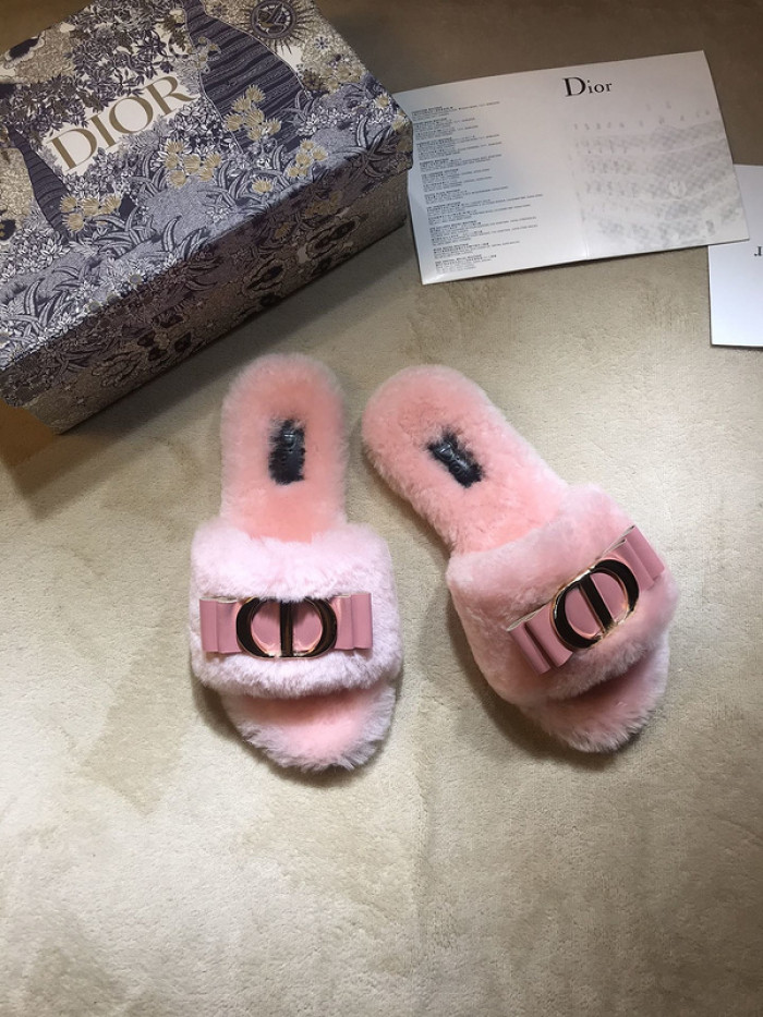 d10r sandal