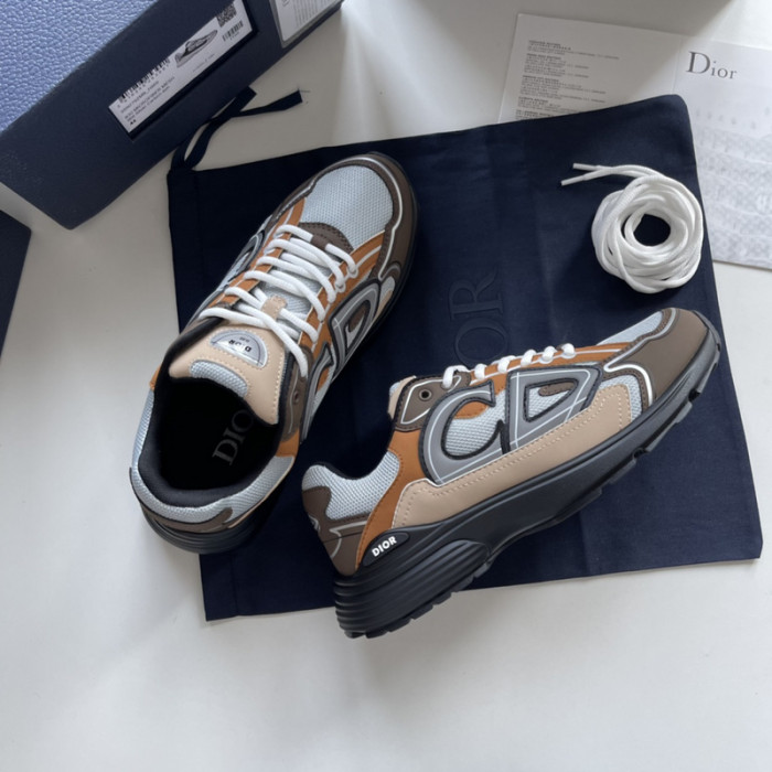 D10R SNEAKER
