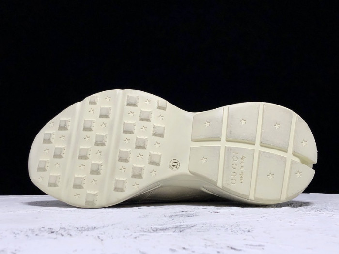 GUI SNEAKER