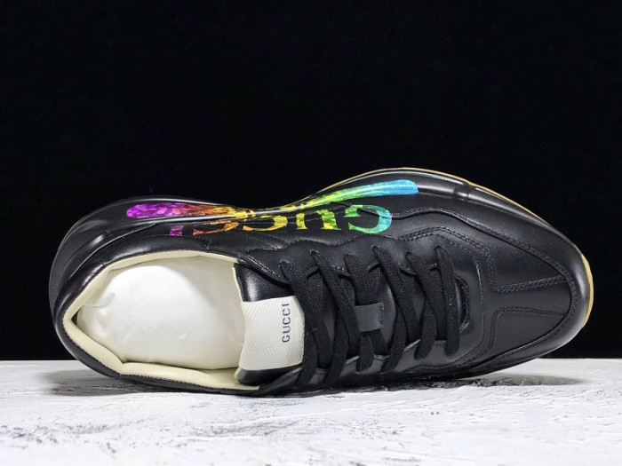 GUI SNEAKER