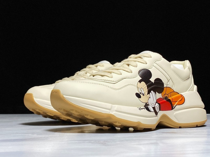 GUI SNEAKER