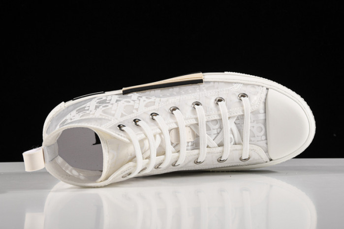 D10R SNEAKER