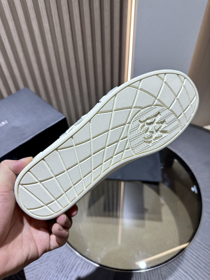 AM1R1 SNEAKER