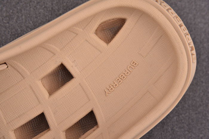 BUB SANDAL