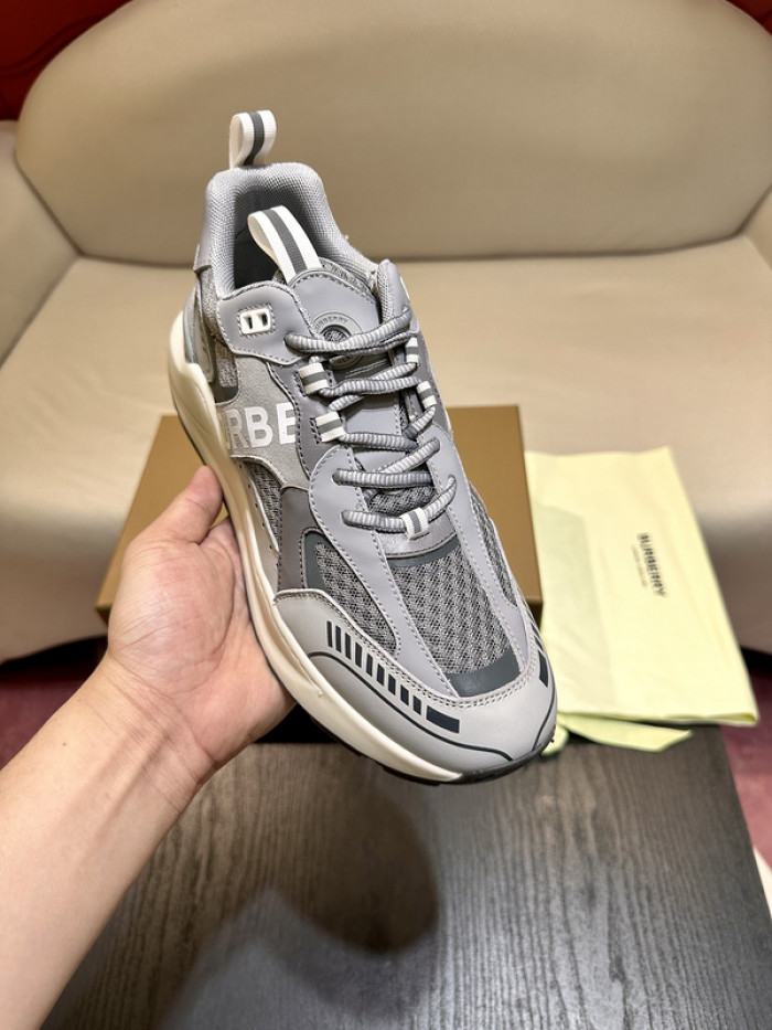 BUB sneaker