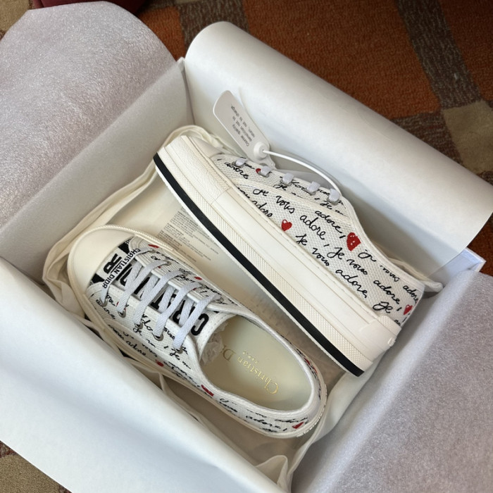 D10R SNEAKER