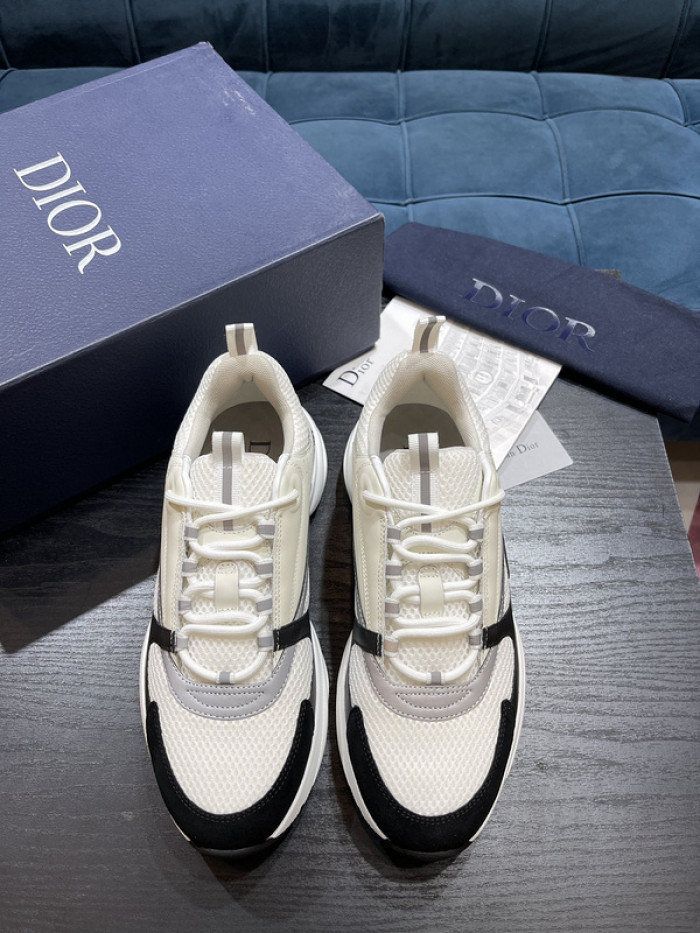 D10R SNEAKER