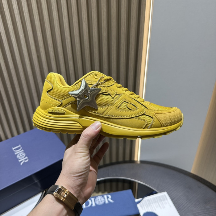 D10R SNEAKER