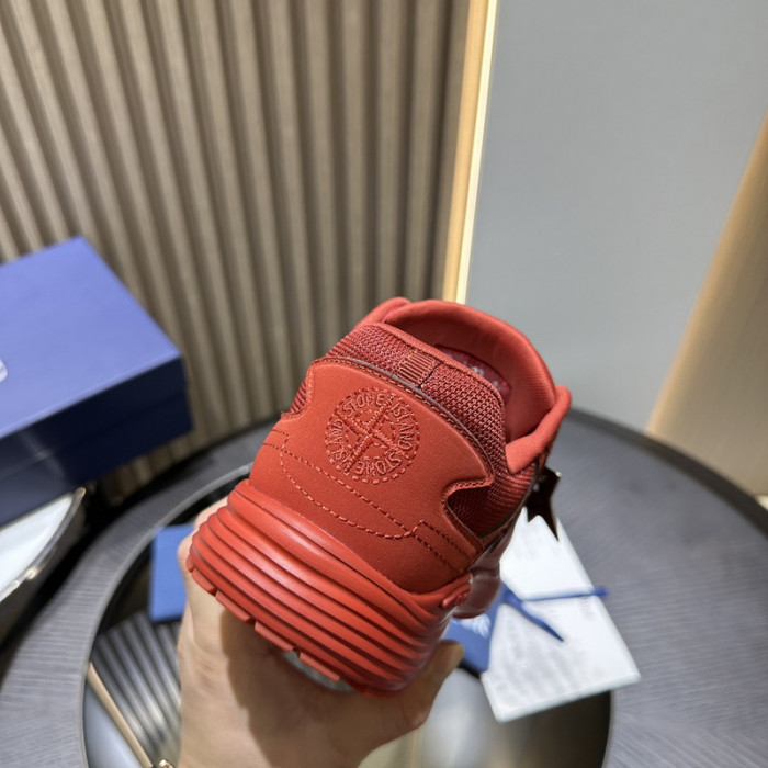 D10R SNEAKER