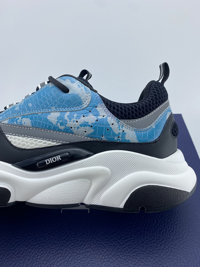 D10R SNEAKER