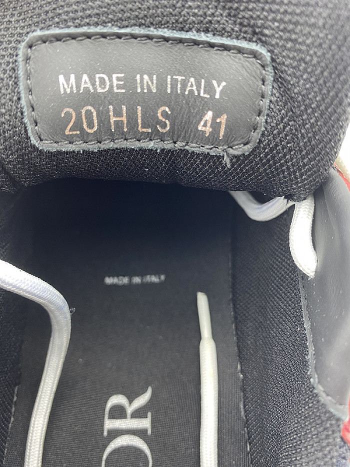 D10R SNEAKER
