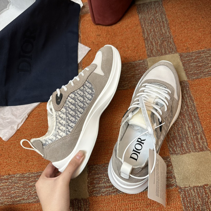 D10R B25 SNEAKER