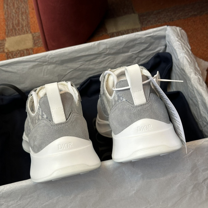 D10R B25 SNEAKER