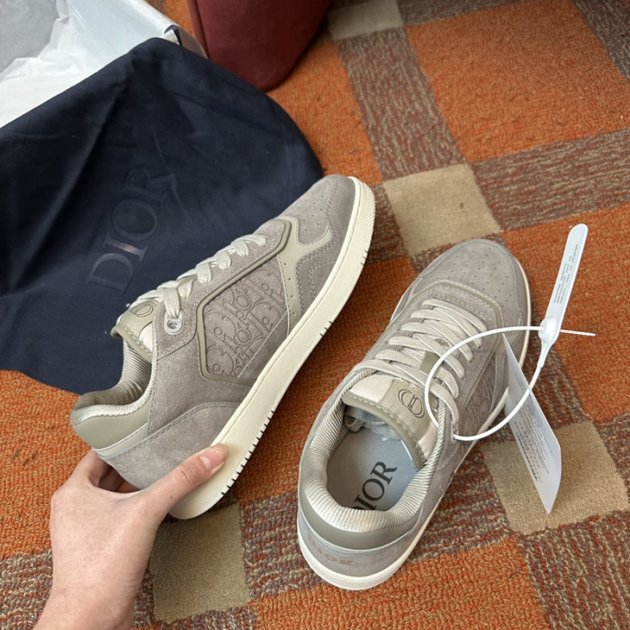 D10R B27 LOW SNEAKER