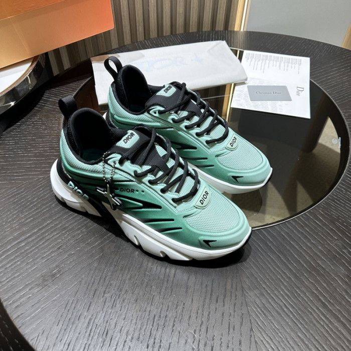 D10R B44 SNEAKER