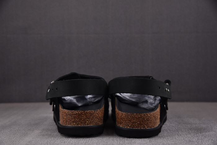 d10r sandal