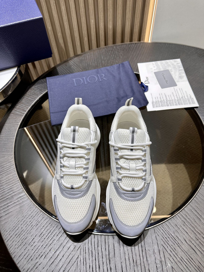 D10R SNEAKER