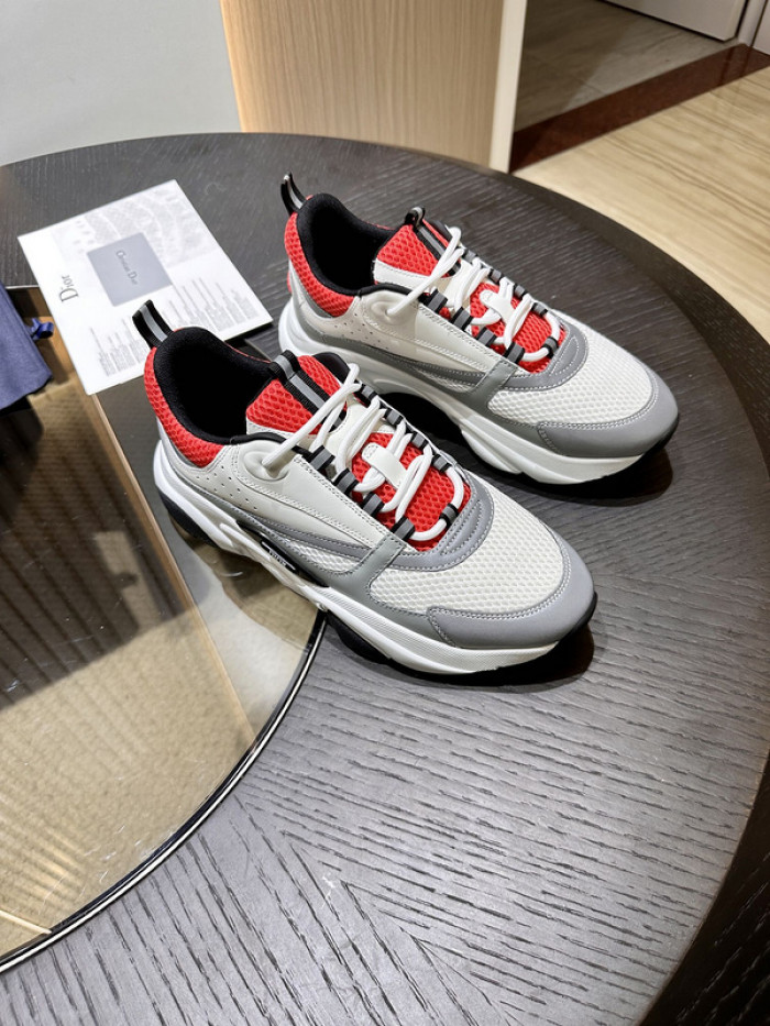 D10R SNEAKER