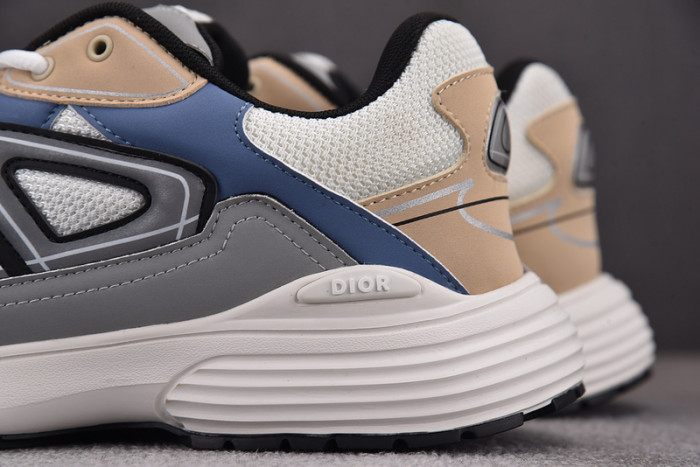 D10R SNEAKER