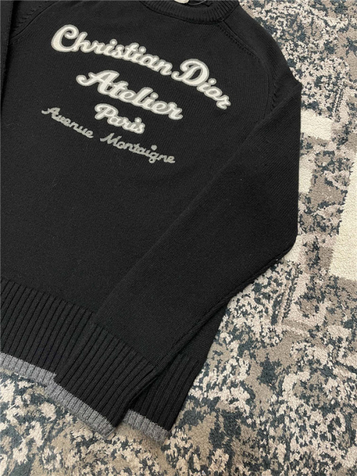 D10R SWEATER