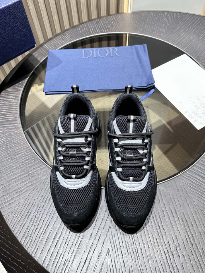 D10R SNEAKER