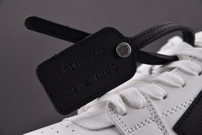 OFW SNEAKER