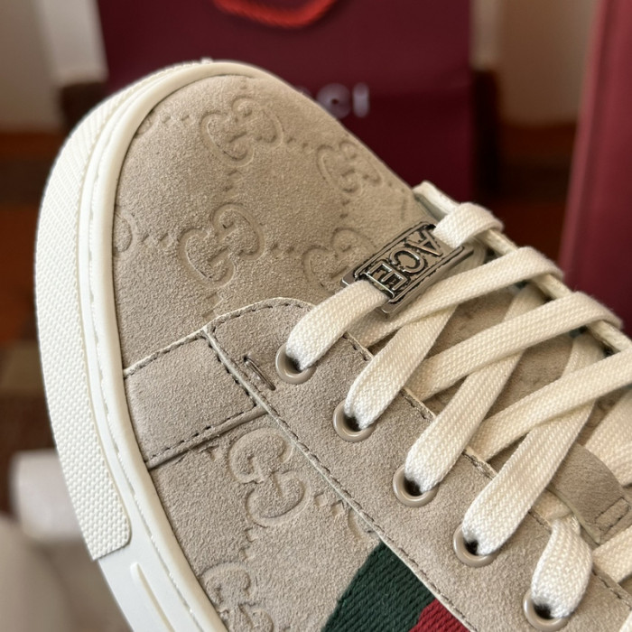 GUI SNEAKER