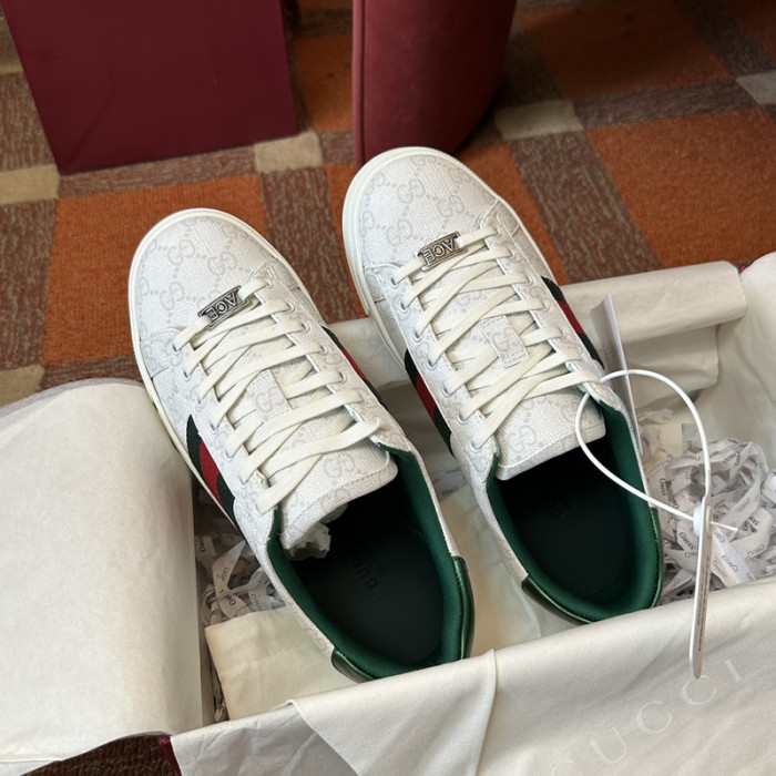GUI SNEAKER