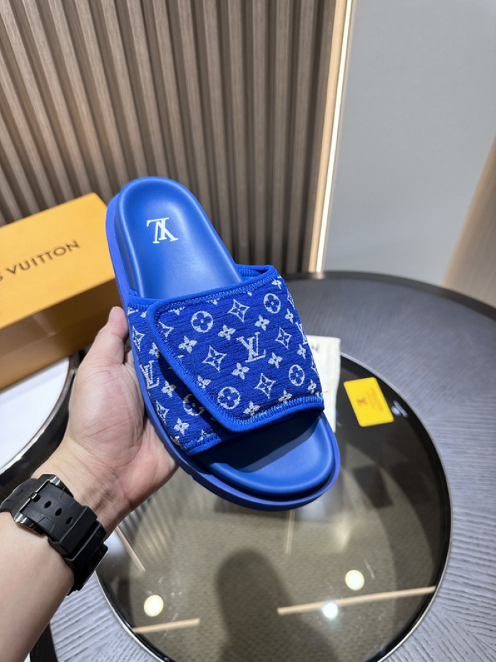 L0VT SANDAL