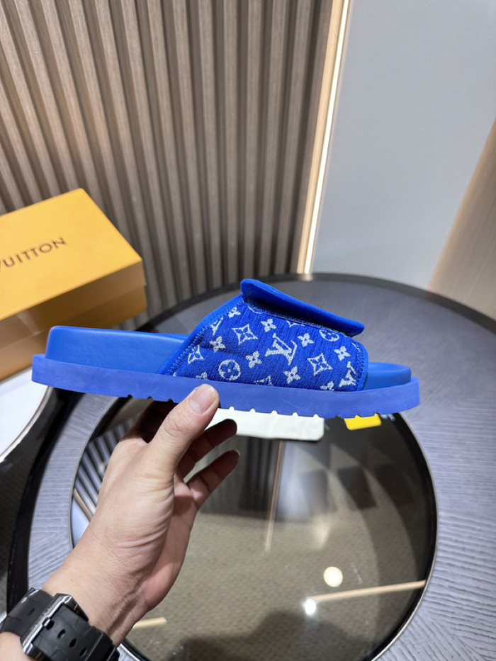 L0VT SANDAL