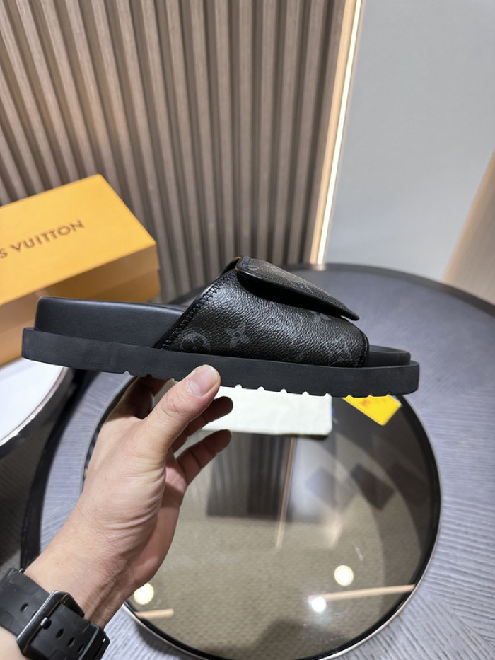 L0VT SANDAL