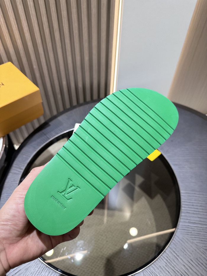 L0VT SANDAL