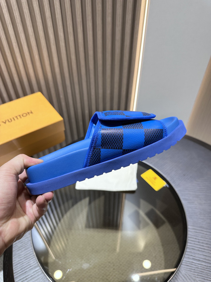 L0VT SANDAL