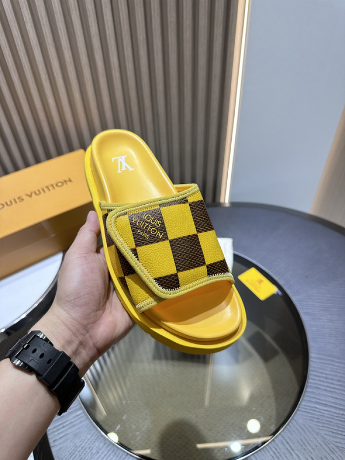 L0VT SANDAL