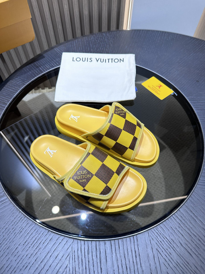 L0VT SANDAL