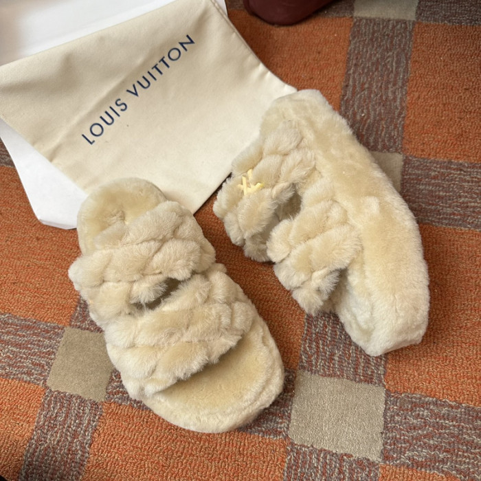 L0VT SANDAL