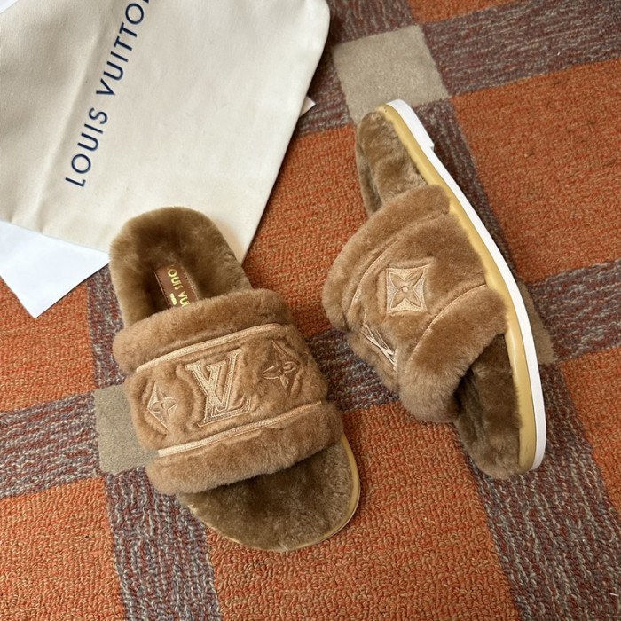 L0VT SANDAL