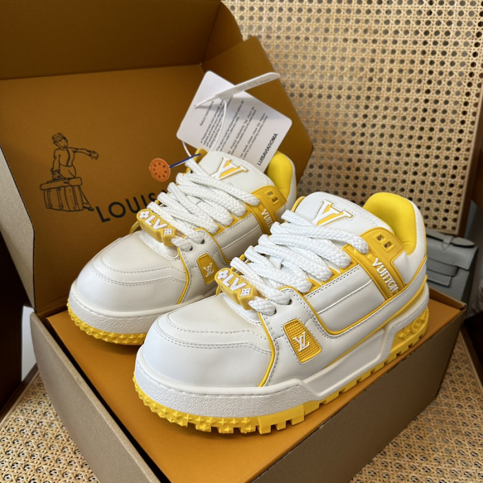 L0VT SNEAKER