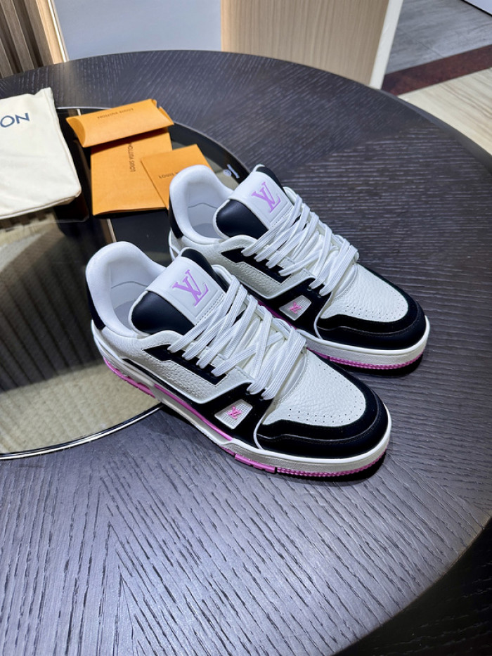 L0VT SNEAKER