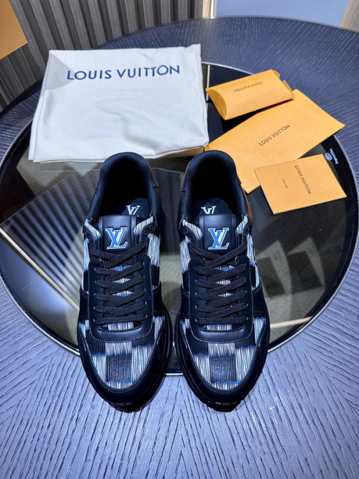 L0VT SNEAKER