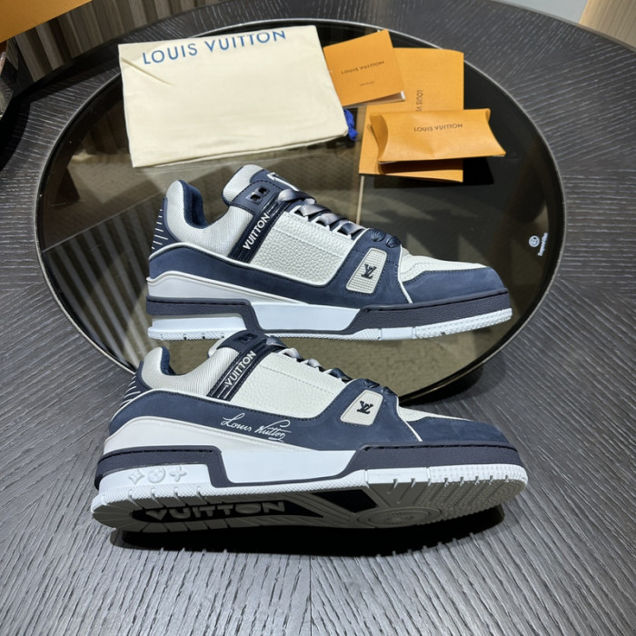 L0VT SNEAKER