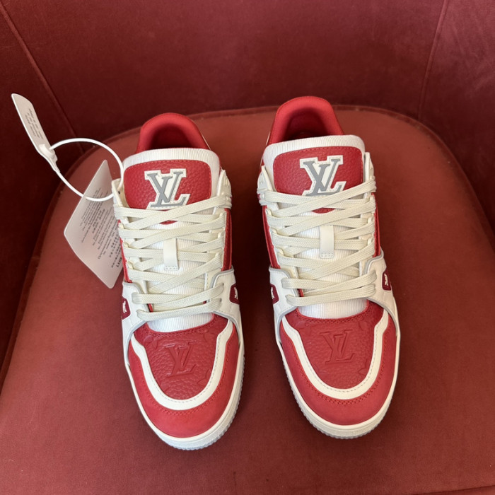 L0VT SNEAKER