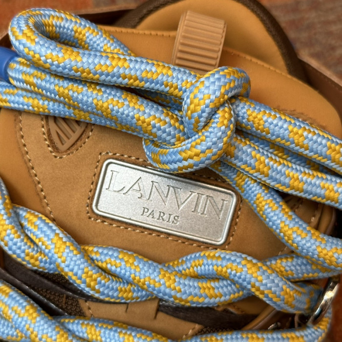 LANV1N CURB SNEAKER