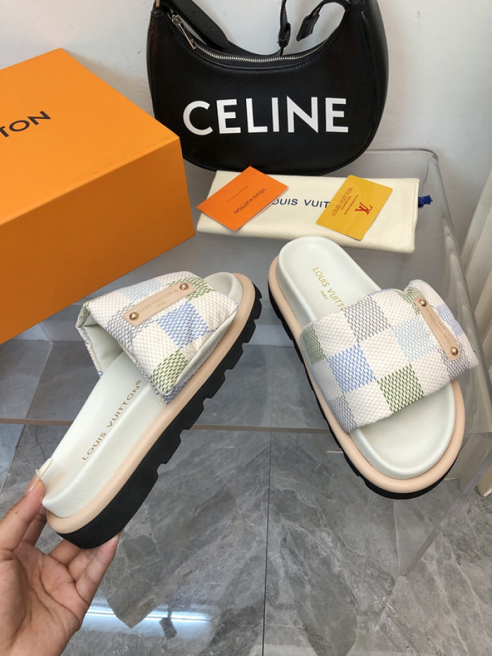 L0VT SANDAL