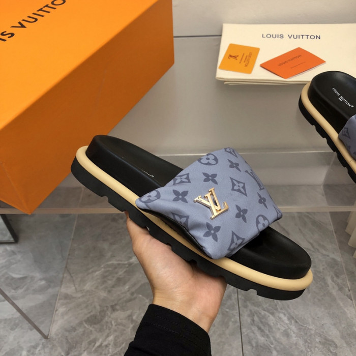 L0VT SANDAL