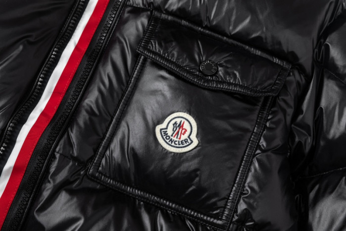 M0*C1ER DOWN JACKET (black)